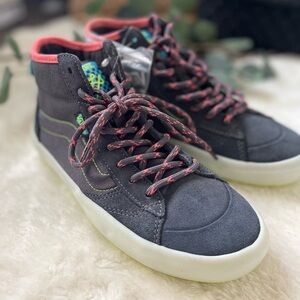 Vans The Lizzie Translucent Gray Multi Unisex Men’s 5.0 Women’s 6.5/Extra Lace